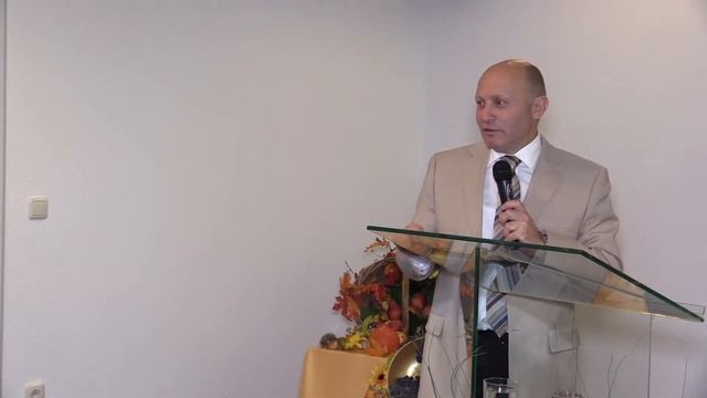 Пастор Владимир Фрик Проповедь 2018.09.30 Тема: Праздник Жатвы - день благодарения. смотреть онлайн