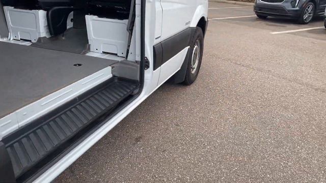 2015 Mercedes-Benz Sprinter 2500 High Roof Cargo Van смотреть онлайн