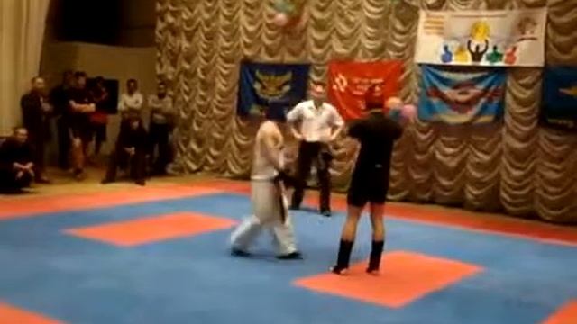 Боец киокушина против кикбоксера смотреть онлайн