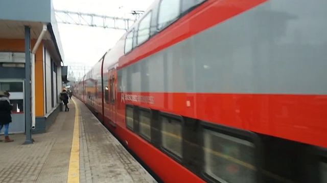 ЭШ2-022 Аэроэкспресс На станции Кунцевская смотреть онлайн