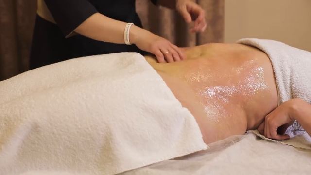 Медовий масаж у Львові / Клініка Естетичної Медицини Мирослави Новосільської смотреть онлайн