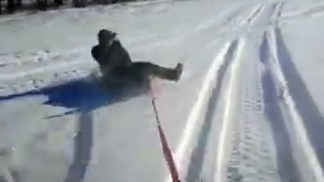 Улетел... Покатушки на снегоходе. смотреть онлайн