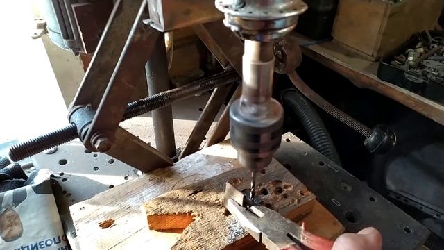 СВЕРЛИЛЬНЫЙ СТАНОК Своими руками / Полезные советы смотреть онлайн