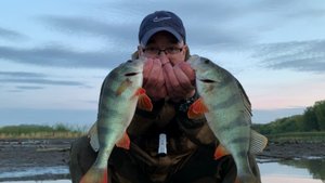 ОСЕННИЙ ДЖИГ НА ЗАКРЫТОМ ВОДОЁМЕ (ЧАСТЬ 1). КРУПНЫЕ ОКУНИ НА УЛЬТРАЛАЙТ