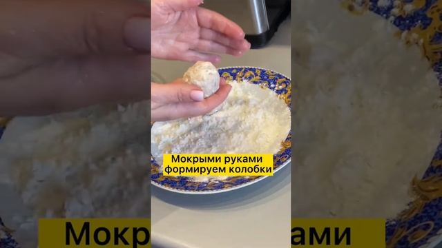 Мы просто влюбились  в такие сырники! Приготовьте и вы будете довольны результатом!