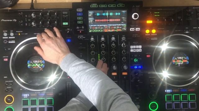 Vinyl Brake Melody DJ Trick - Pioneer XDJ-XZ смотреть онлайн