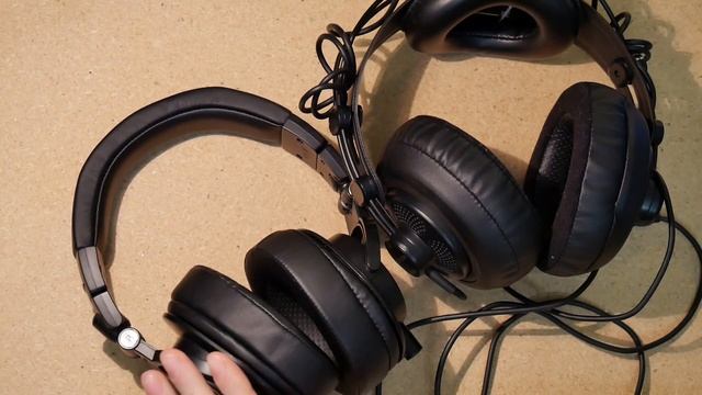 Best Budget Headphones - Samson SR850 Review смотреть онлайн