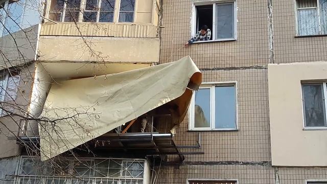 Злые соседи не дают построить балкон 2) смотреть онлайн