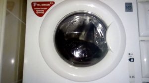 LG DirectDrive F1068LD. Полоскание + Отжим 1000 об/мин. Доп. функции Суперполоскание и Без складок.