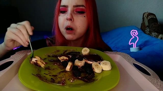 ЧОКОПАЙ В МИКРОВОЛНОВКЕ МУКБАНГ/mukbang смотреть онлайн