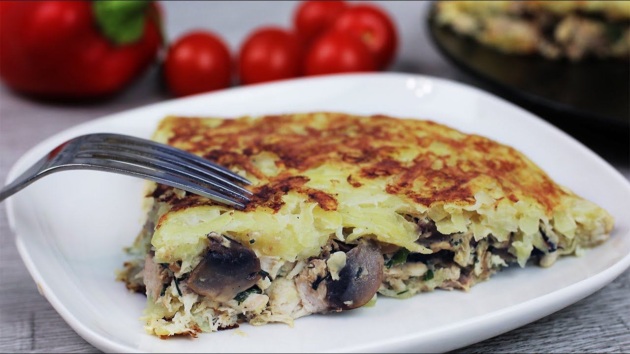 Картофельная запеканка с курицей и грибами на сковороде. Готовим обед или ужин