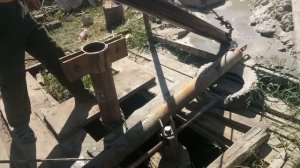 Ударно канатное бурение скважин на воду ,работа желонкой,подъем инструмента с глубины44м.