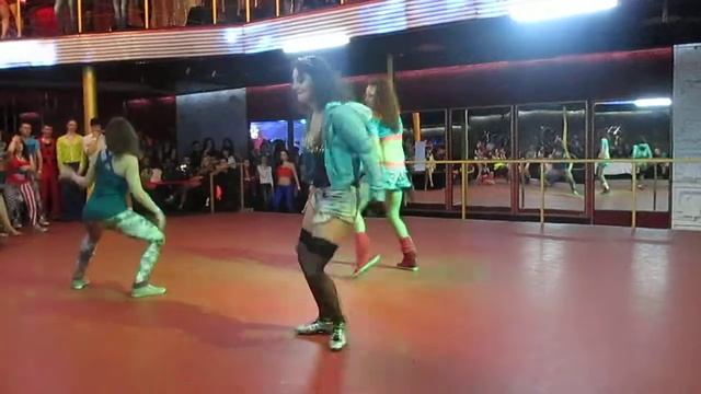 V SALSA PROJECT DANCE FESTIVAL - Reggaeton avanzados отбор 2 смотреть онлайн