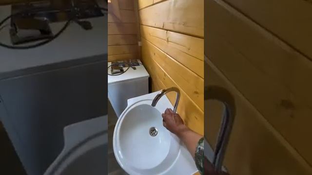 Обустроили водоснабжение дома из скважины и водоотведение дома в бетонный септик смотреть онлайн