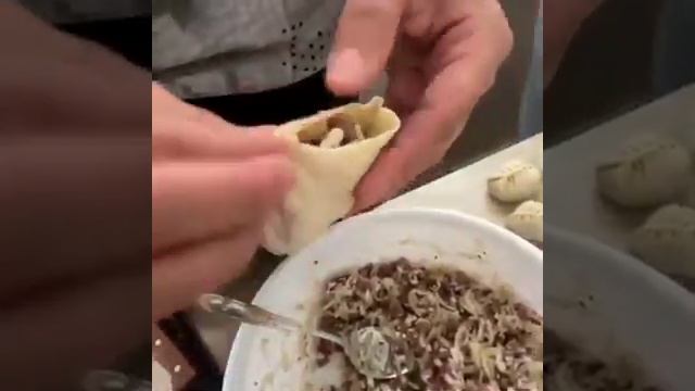 Как лепить манты.
