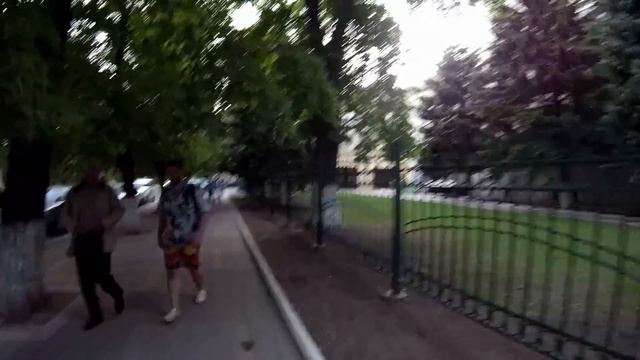 Вечерний Ессентуки. Прогулка по улице Кисловодской. смотреть онлайн