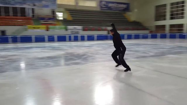 Timucin OZBUKUCU _ice skating смотреть онлайн