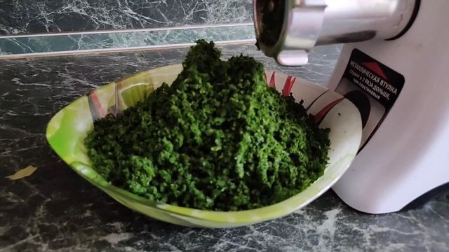 Безумно вкусный чай из листьев малины!  Не могу перестать его готовить.