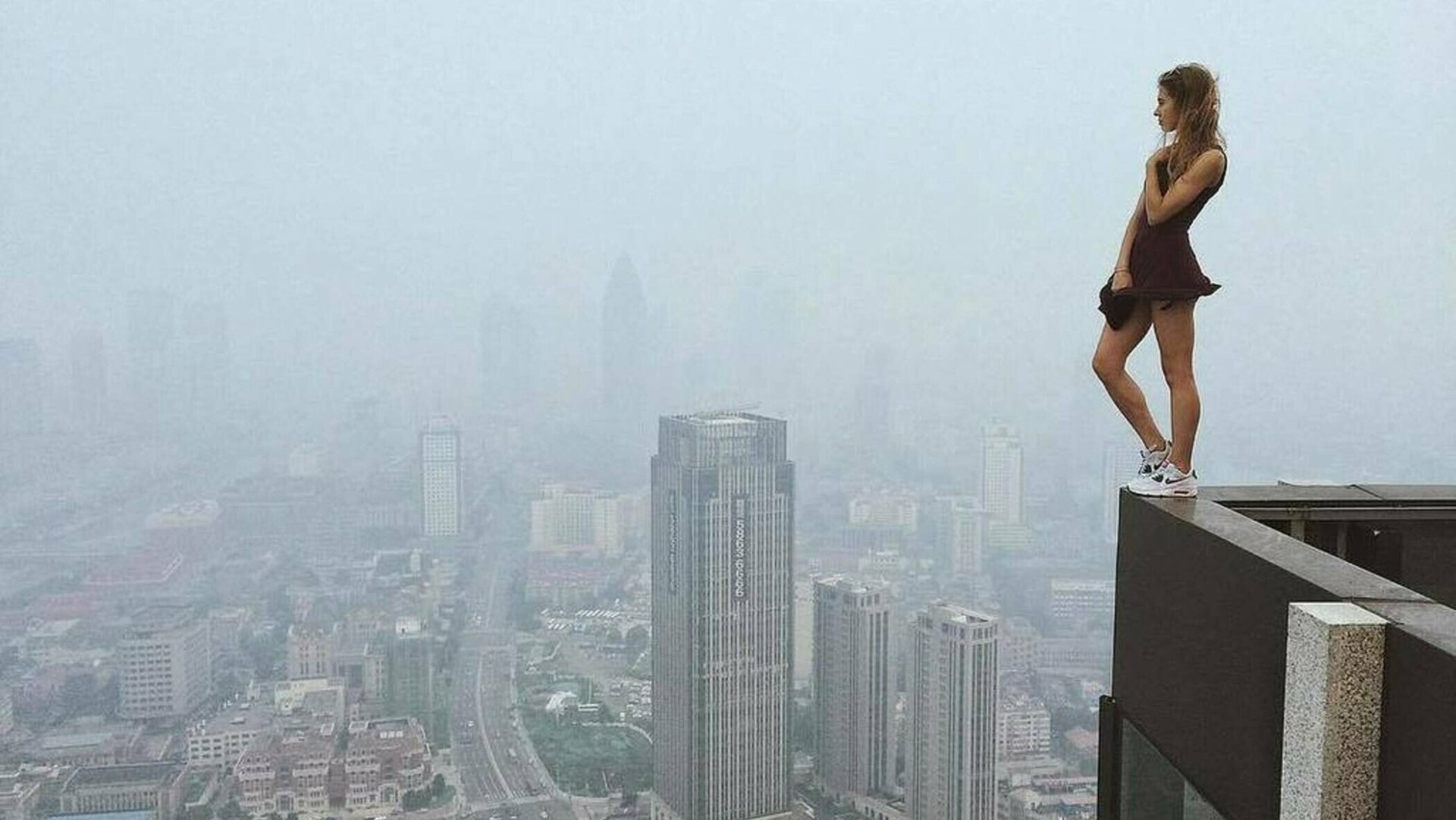 ОНА ХОТЕЛА ВЗЛЕТЕТЬ смотреть онлайн