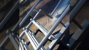 Лестница для спуска в воду