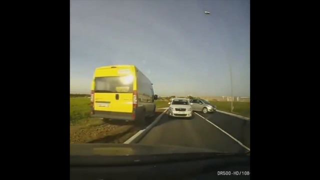 ВОДИТЕЛИ и ОЛЕНЬ. СМОТРИТЕ ДО КОНЦА! #АВТО смотреть онлайн