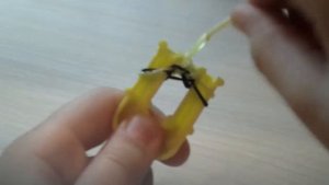 (Плетение из резинок) Рыбий хвост ракета.