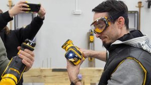 Тест #DeWALT VS #Milwaukee Битва сабельных пилок ( English Subs )