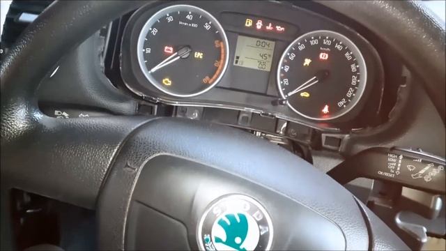 Skoda Fabia 2 - vymena ventilatora kurenia смотреть онлайн