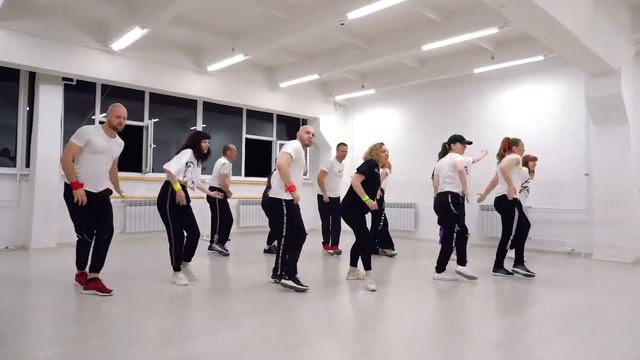 Sala Dance Los 4 Conmigo amazing
