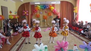 Танец "Серенькая кошечка" на фестивале "Радуга"