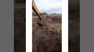 Приготовление самана трактором. Пропорции для самана. Как месить саман. Дом с самана. Дом с глины