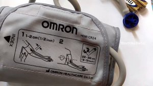 OMRON HEM 7121 Blood Pressure Monitor