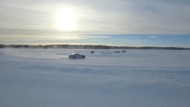 Porsche Winter Driving Experience (2018) Highlights смотреть онлайн