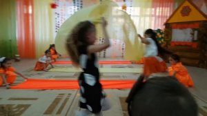 Танец с тканью!Аделинка Малинка