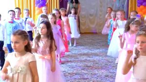 Пісня - танок "Вальс" на випускном в ДНЗ