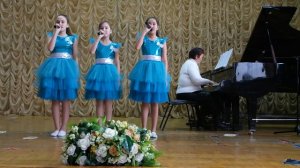 Вокальное трио "IMPULSE" песня "Колокольчик мой хрустальный" Слова Ю. Энтина   Музыка Д. Тухманова