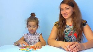 Гадкий Я 3. Карточки. Играем карточками с Миньонами в игру Померяйся силой в открытую #Алиса