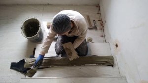 Установка подступенника с плитки.mp4