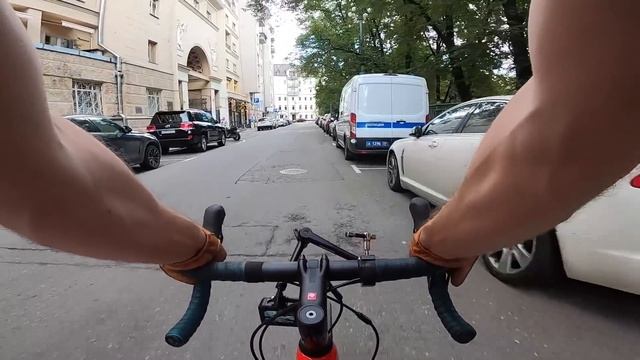 Кто чаще попадает в ДТП - самокатчики или велосипедисты? Покатушка по МСК
