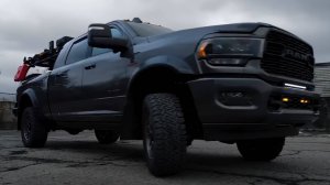 ОГРОМНЫЙ пикап с МЕГА-КАБИНОЙ_ тюнинг Ram 2500 Limited Mega Cab, контурная стойка, лифт + тест-драйв