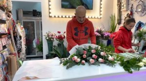 Как собрать красиво и модно 11 роз в корейскую плёнку.Мастер-класс от флориста.Flowers design.