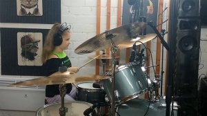 Маринка драм (DRUM) машинка
Rita Ora - Praise you