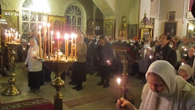 Серафимовский собор г.Кирова встретил светлый праздник Пасхи (2021) смотреть онлайн