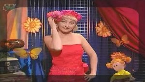 Шьем бальные платья из ситца, браслет из булавок, береты из текстильных отходов. Мастер класс