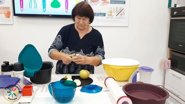 Классическое тесто в замесочном блюде Tupperware смотреть онлайн