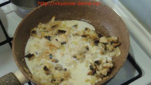 Жульен с рыбой и шампиньонами