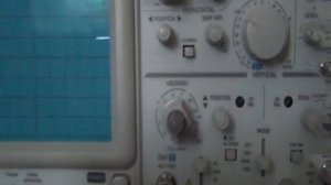 GW Instek GOS-620FG 20MHz Bandwidth Analog Dual Trace 2 Channel Oscilloscope with Function Generato