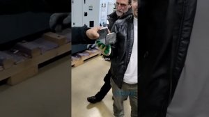 Демонстрация клиенту на его заготовках в работе листогиба MetalTec HBM 30/1600