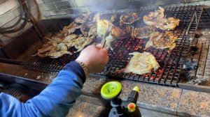 Перепелки, Жареные на Огне на Решетке на Мангале с Печеными Овощами.