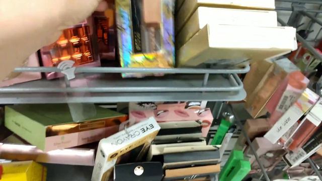 *OMFG* WHAT'S NEW AT TJMAXX MAKEUP HAUL & NEW FINDS- MAKEUP GRAVEYARD December 6, 2020 смотреть онлайн